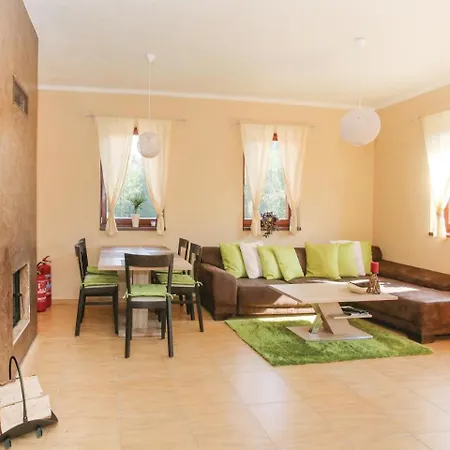 Three-bedroom In Bystrá