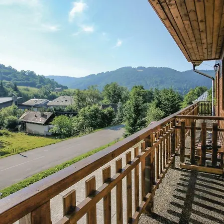 Three-bedroom In Lejlighed Bystrá