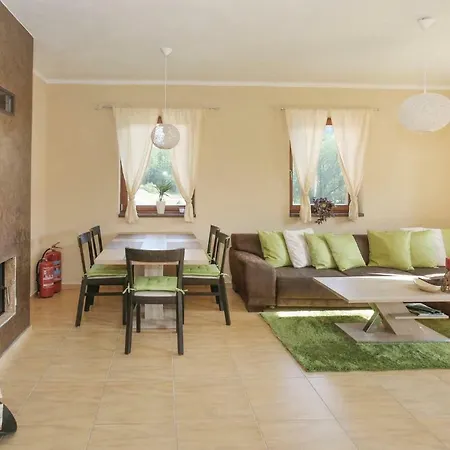Lejlighed Three-bedroom In Bystrá